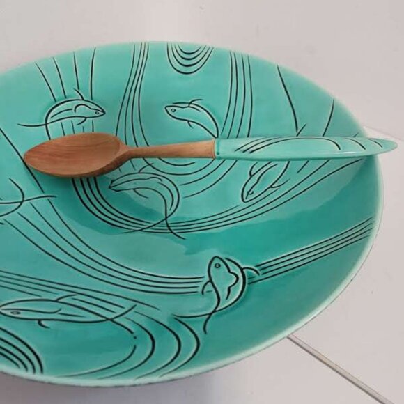 Roselane Pottery 14" Aqua Black Fish Ceramic Bowl With Matching Spoon - Picture 5 of 5